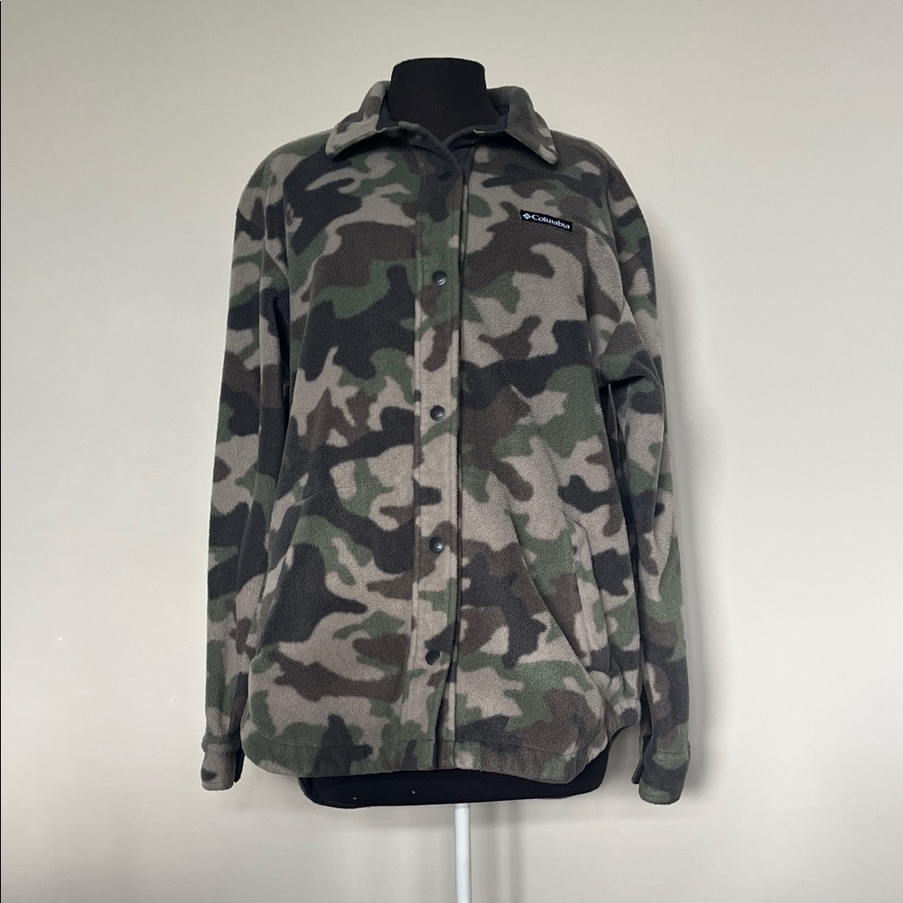 VTG Columbia camo fleece sweater